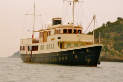 Interior-of-private-yacht-Lady-May
